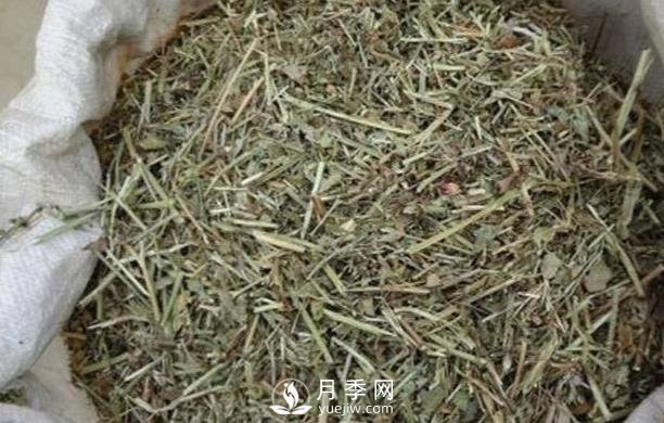 南陽(yáng)市唐河縣供應花生秧草粉草段秸稈(圖1)